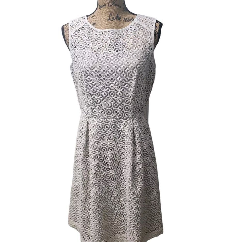 Calvin‎ Klein Women's Size 10 Laser Cut White Mini Dress